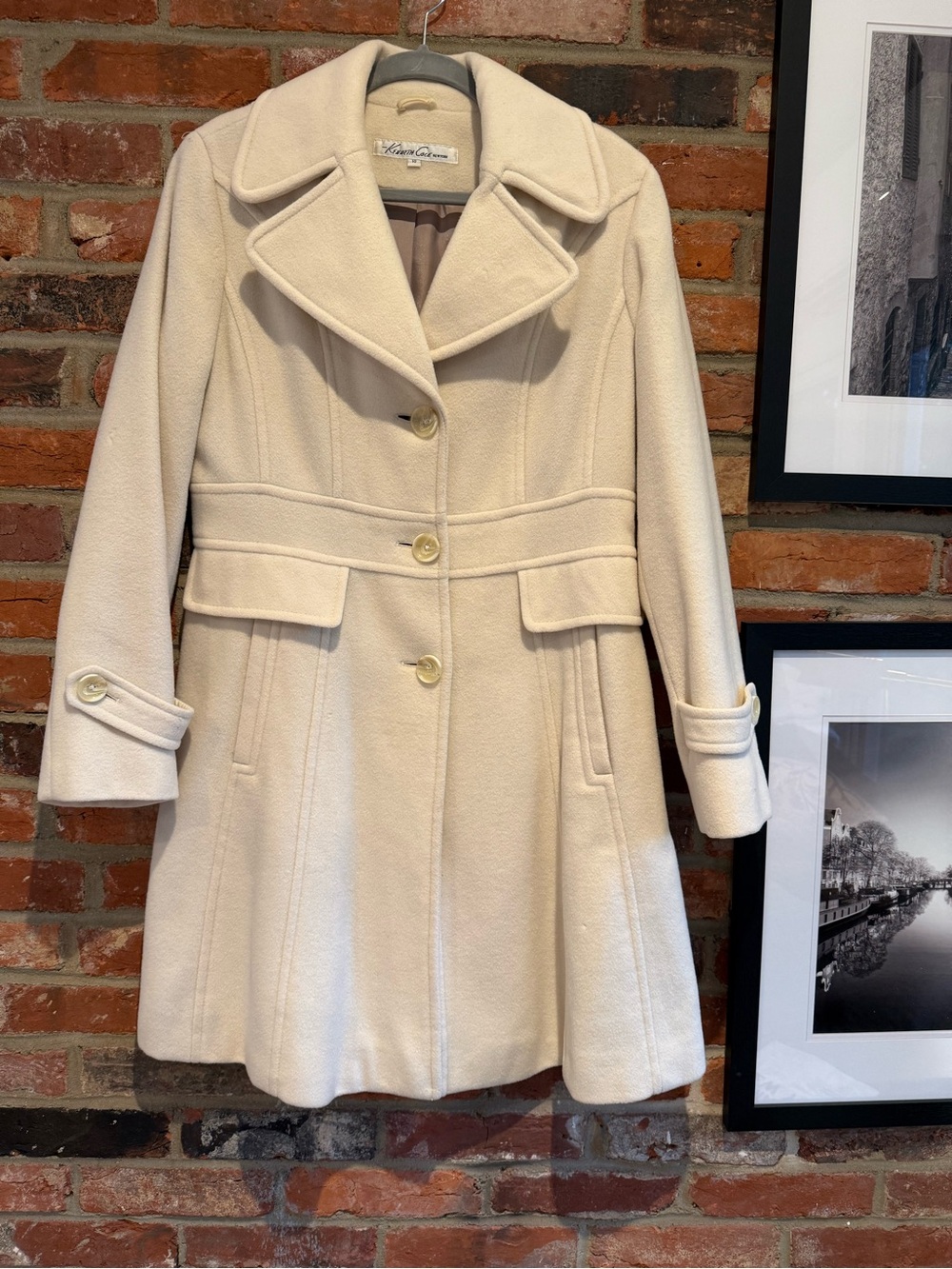 Kenneth Cole New York Cream Fit & Flare Coat • Size 10